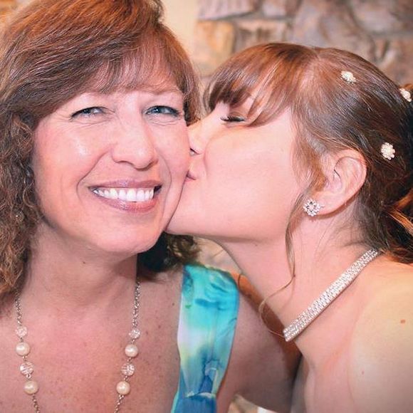 Meet your Posher, Melanie - Picture 1 of 1